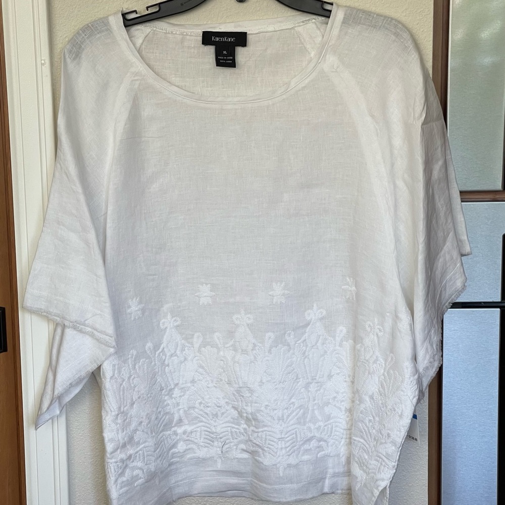 🆕Karen Kane Embroidered Linen Top
